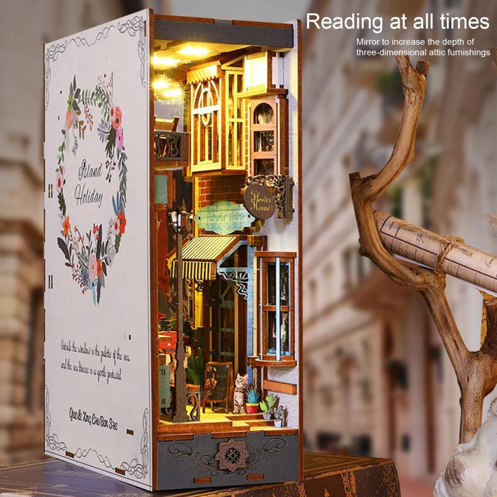 1 Set Book Nook Dollhouse Authentic Restoration Richly Structured Decoration Wood 3D Holiday Sea Island Booknook Model Dollhouse