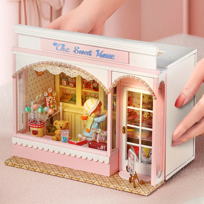 2014 New HomeMiniature House Diy Dollhouse Casa Tiny Dolls Houses Roombox miniaturas For Children Toys Birthday Gifts Booknook