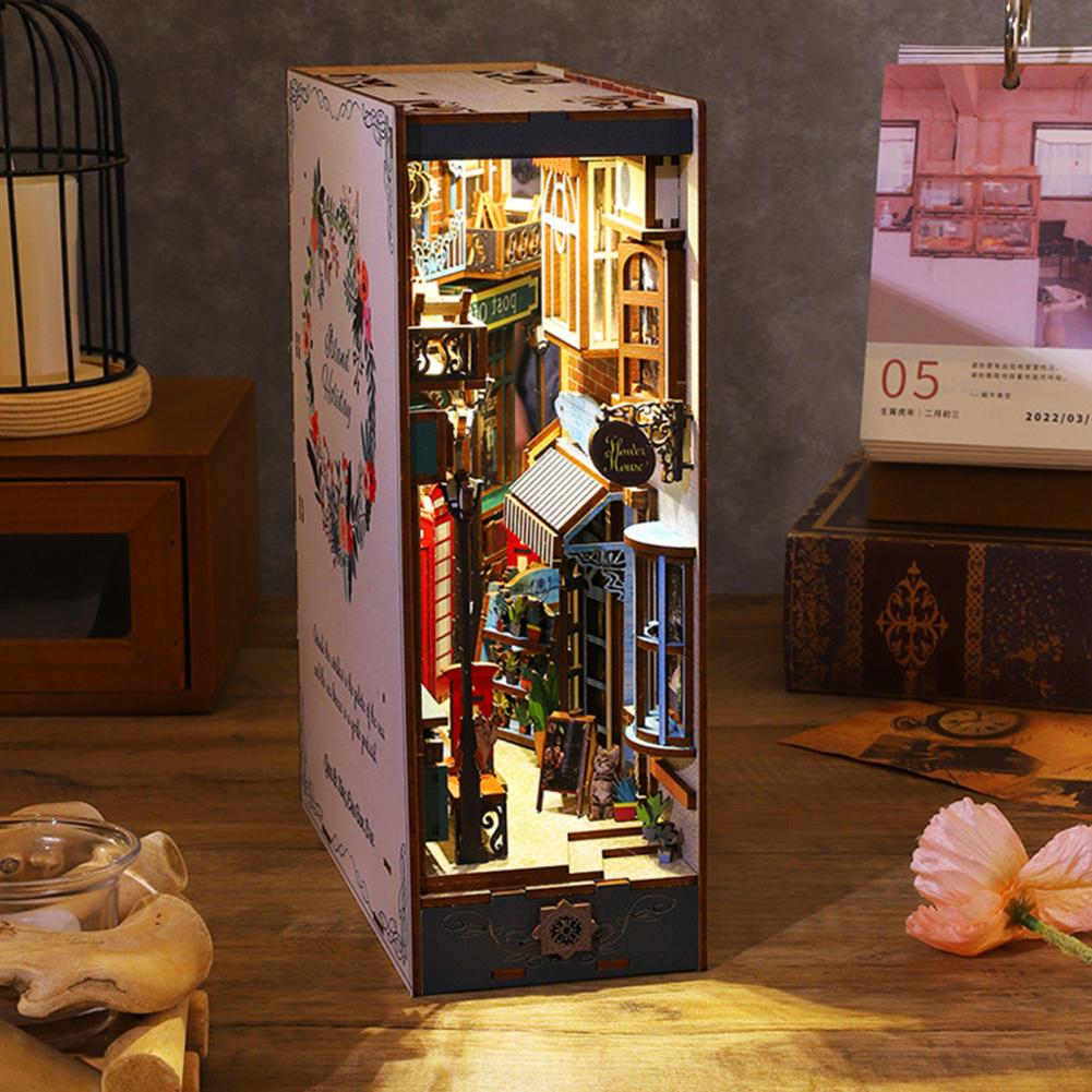 1 Set Book Nook Dollhouse Authentic Restoration Richly Structured Decoration Wood 3D Holiday Sea Island Booknook Model Dollhouse