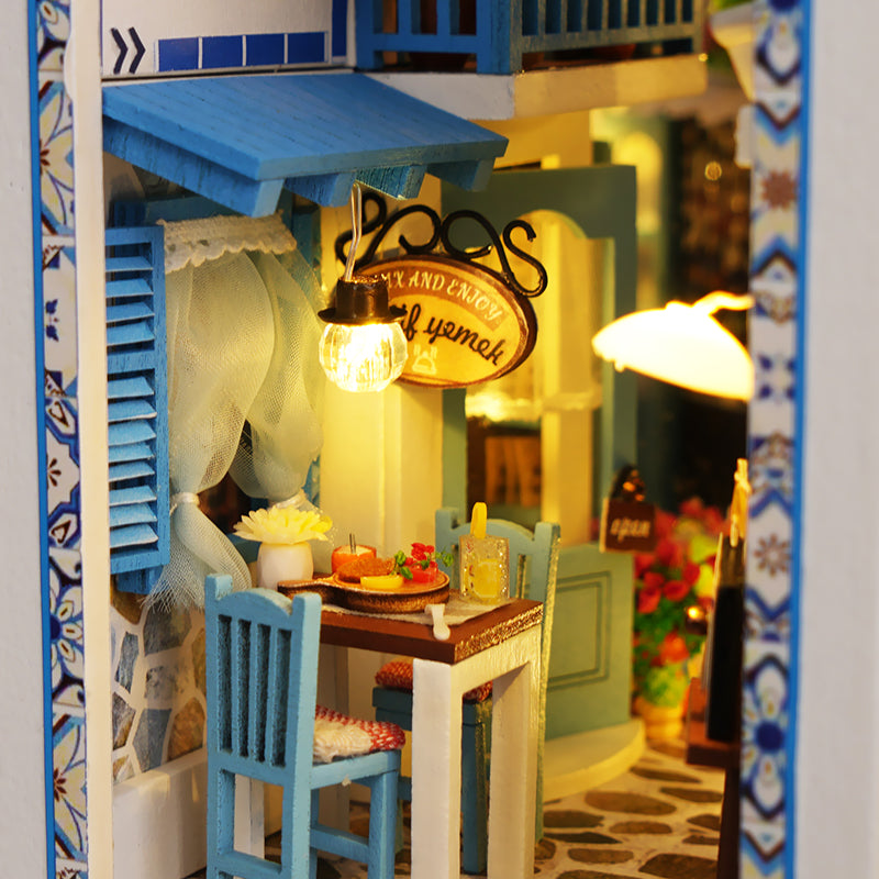 Book Nook Kit Mini DIY Book Nook Touch Light with Furniture Children's Birthday Gift (Sea Breeze Land) Drop Shippig